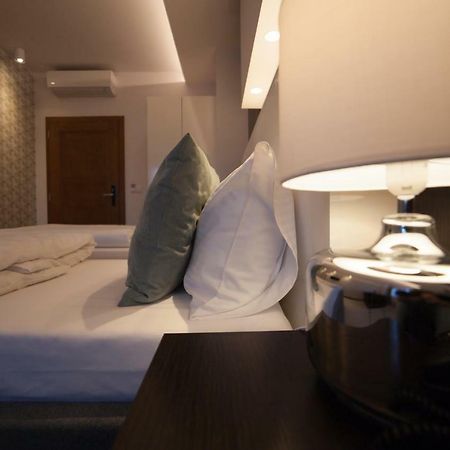 Novopolska - Hotel I Restauracja Kościan Dış mekan fotoğraf