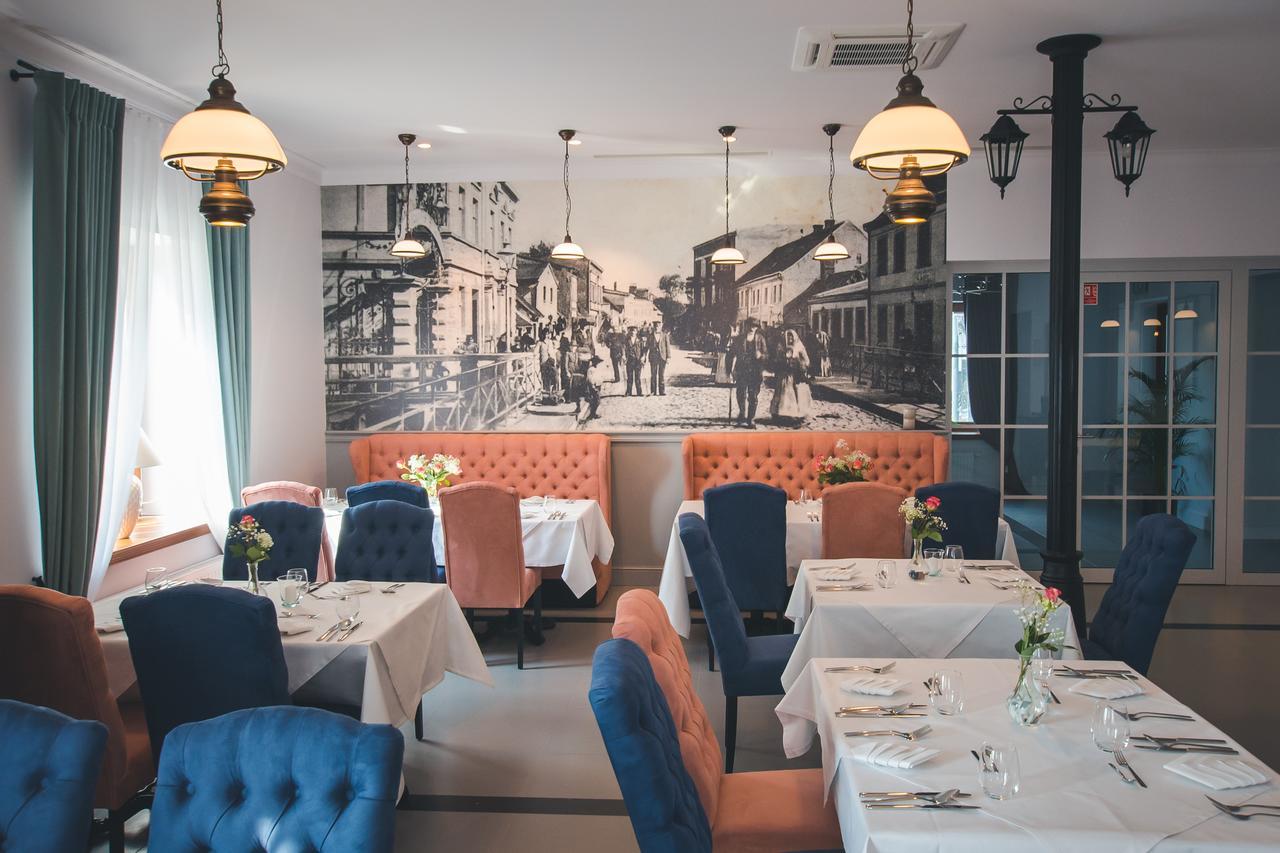 Novopolska - Hotel I Restauracja Kościan Dış mekan fotoğraf