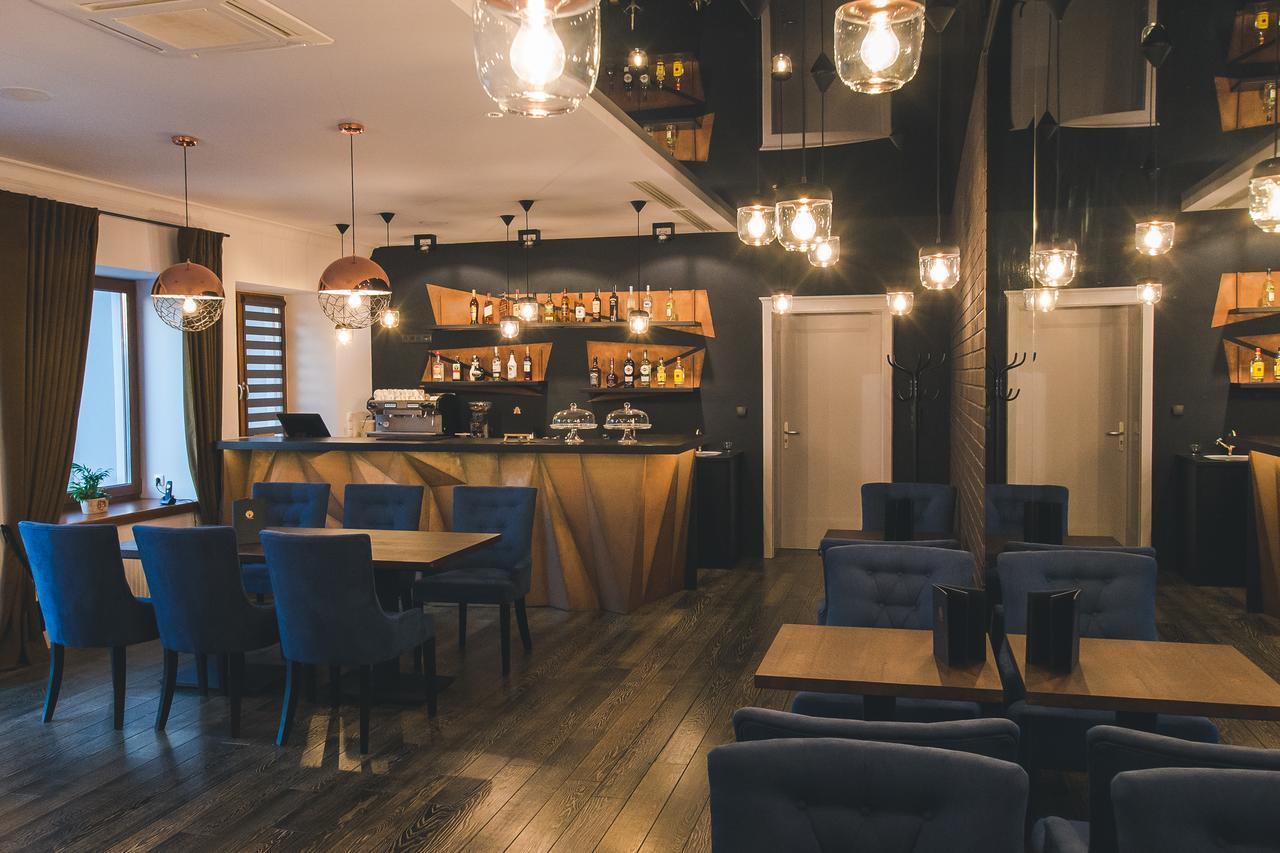 Novopolska - Hotel I Restauracja Kościan Dış mekan fotoğraf