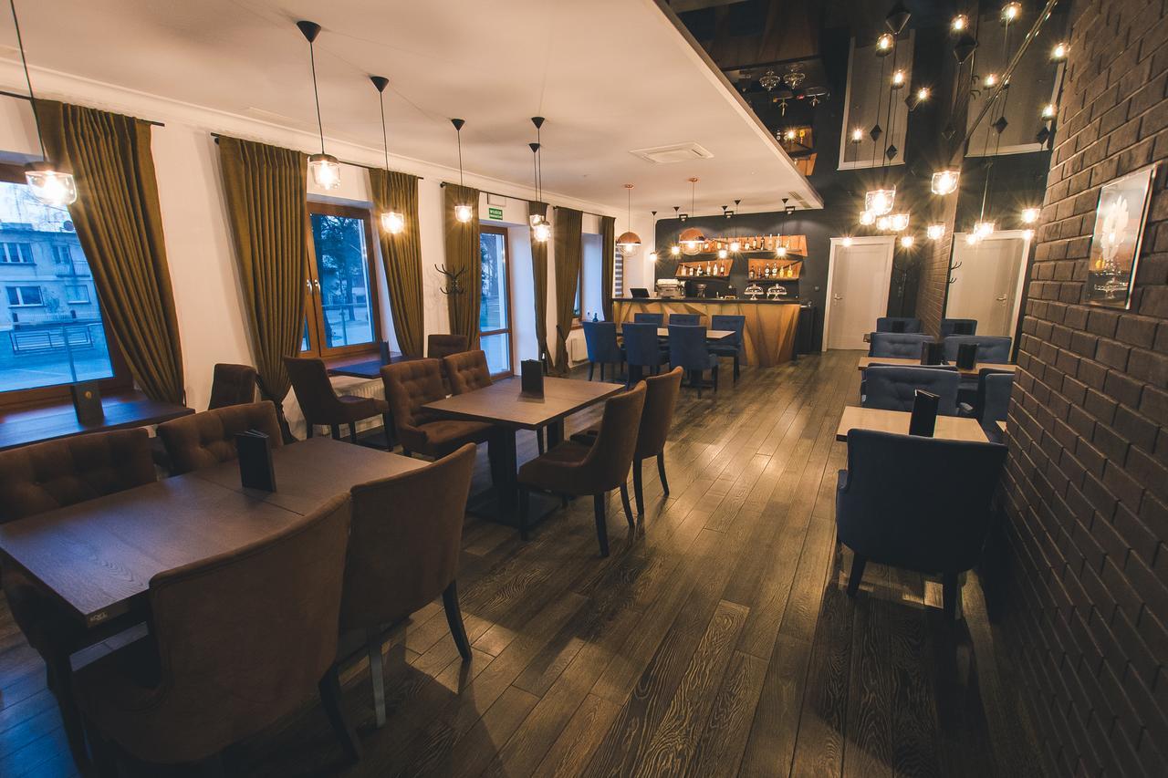 Novopolska - Hotel I Restauracja Kościan Dış mekan fotoğraf