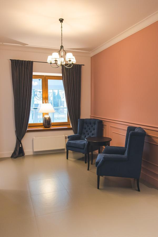 Novopolska - Hotel I Restauracja Kościan Dış mekan fotoğraf