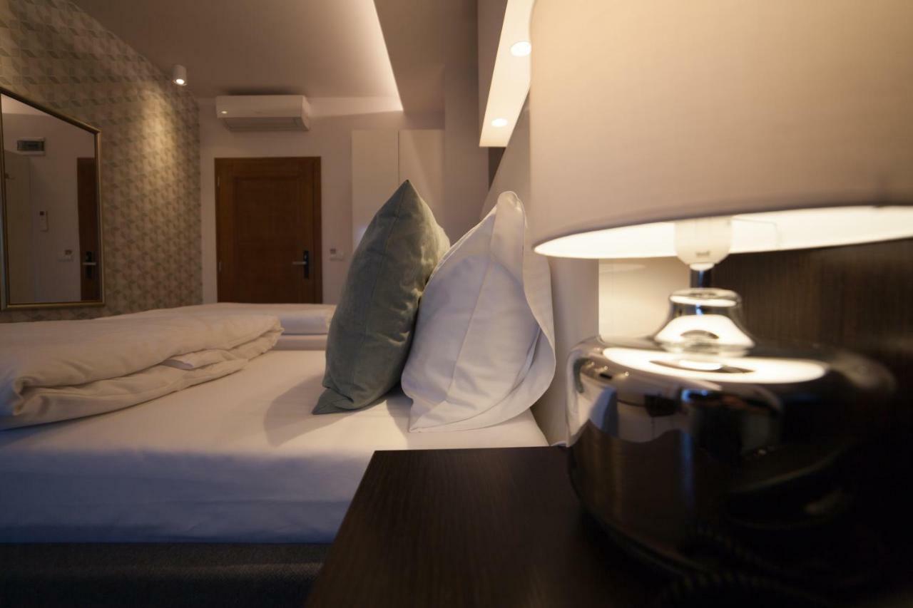 Novopolska - Hotel I Restauracja Kościan Dış mekan fotoğraf