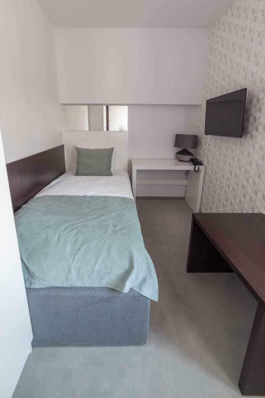 Novopolska - Hotel I Restauracja Kościan Dış mekan fotoğraf